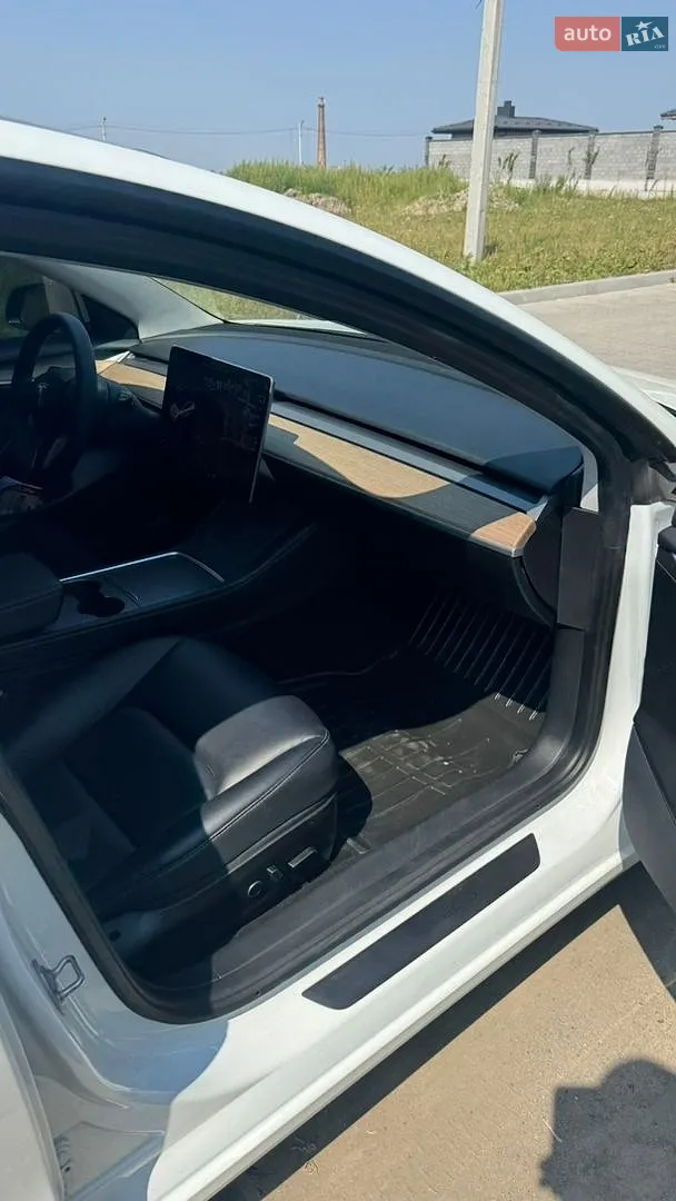 2021 Tesla Model 3 - мініатюра 9