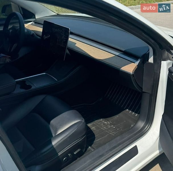 Седан Tesla Model 3 2021 в Ровно фото 9 Седан Tesla Model 3 2021 в Ровно