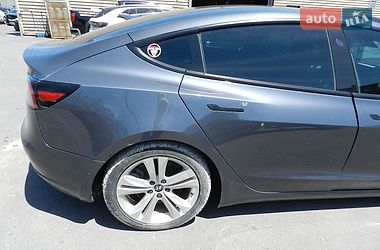 Седан Tesla Model 3 2021 в Івано-Франківську