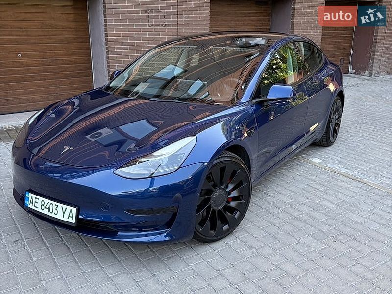 Tesla Model 3 2022