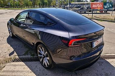 Седан Tesla Model 3 2024 в Миколаєві