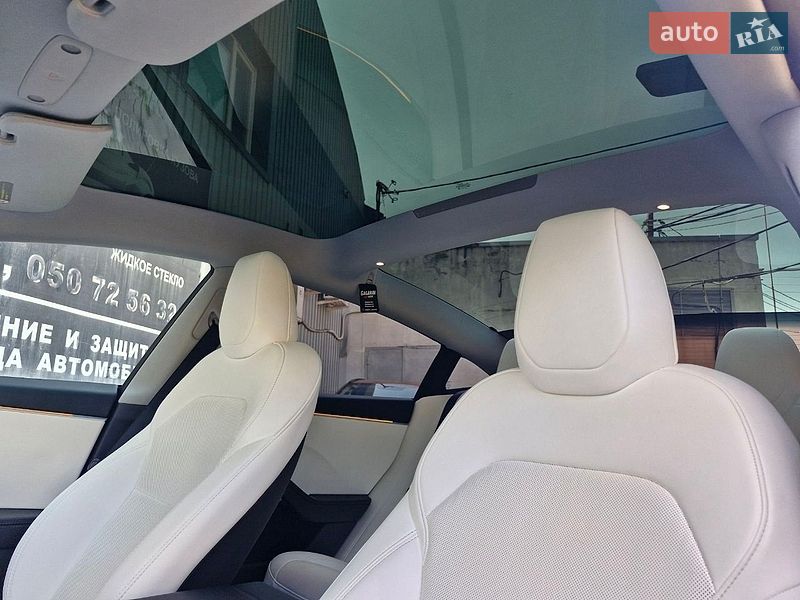 Седан Tesla Model 3 2024 в Миколаєві