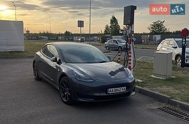 Седан Tesla Model 3 2021 в Киеве Седан Tesla Model 3 2021 в Киеве