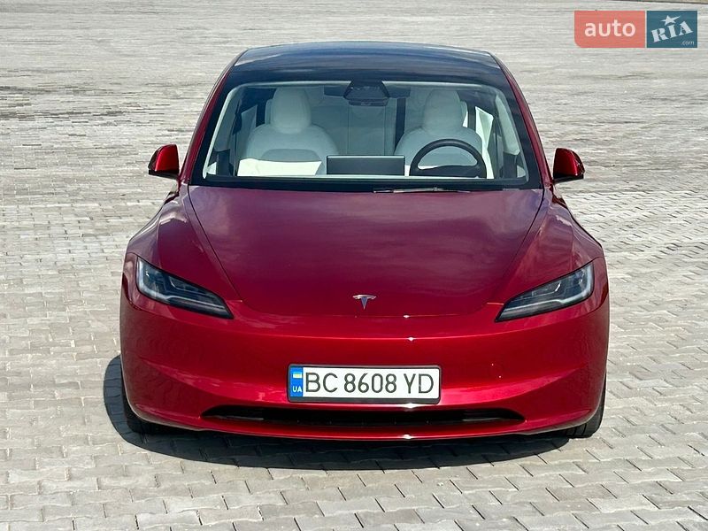 Седан Tesla Model 3 2024 в Золочеві