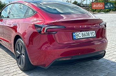 Седан Tesla Model 3 2024 в Золочеві