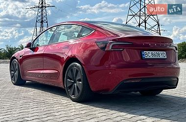 Седан Tesla Model 3 2024 в Золочеві