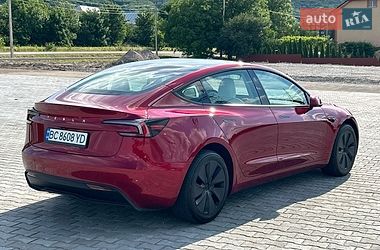 Седан Tesla Model 3 2024 в Золочеві