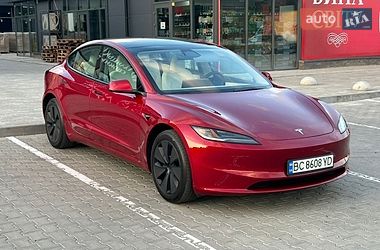 Седан Tesla Model 3 2024 в Золочеві