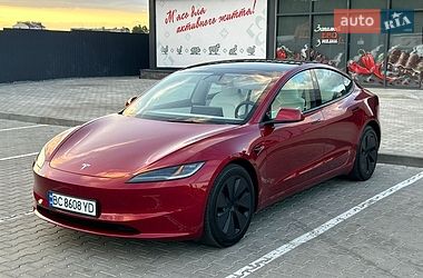 Седан Tesla Model 3 2024 в Золочеві