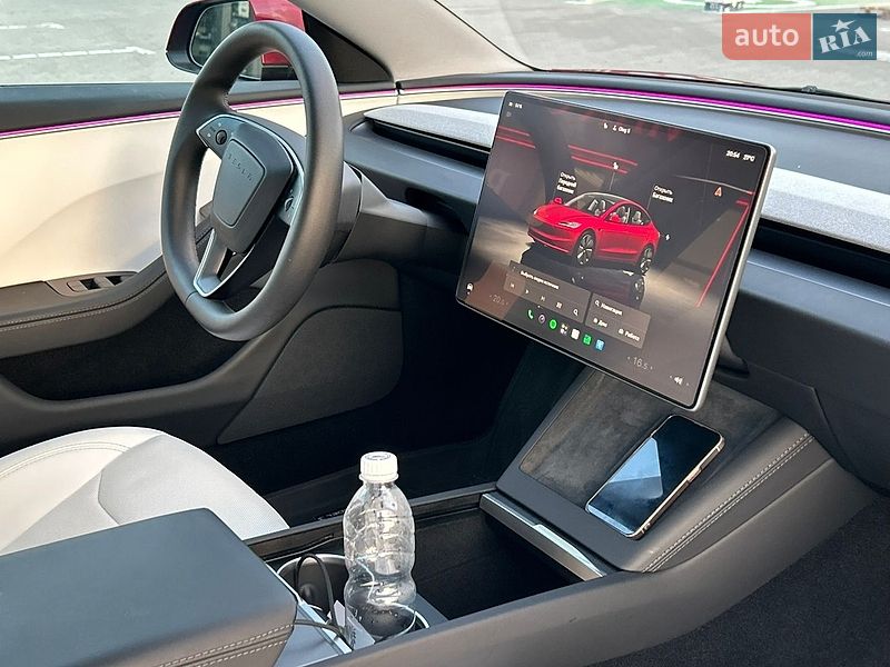 Седан Tesla Model 3 2024 в Золочеві