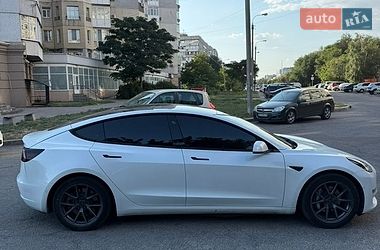 Седан Tesla Model 3 2021 в Дніпрі