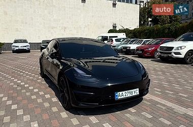 Седан Tesla Model 3 2019 в Киеве