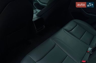 Седан Tesla Model 3 2024 в Киеве