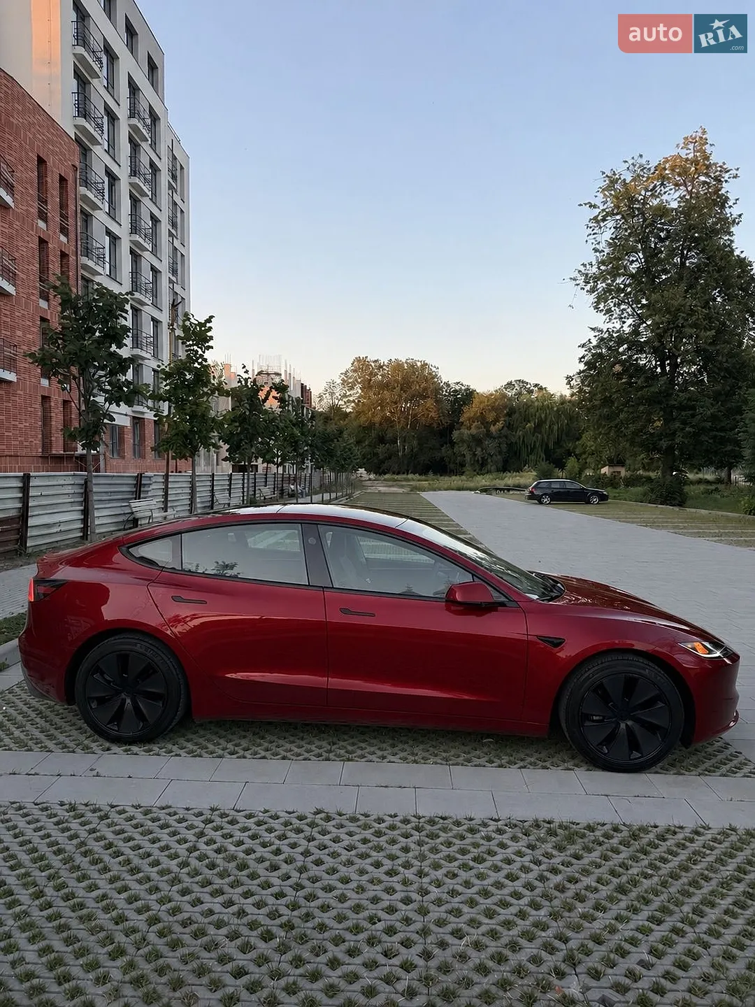 2024 Tesla Model 3 - мініатюра 4