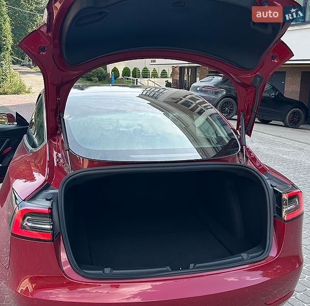 Седан Tesla Model 3 2019 в Львове фото 10 Седан Tesla Model 3 2019 в Львове