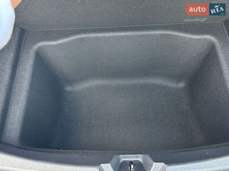 Седан Tesla Model 3 2019 в Львове фото 12 Седан Tesla Model 3 2019 в Львове