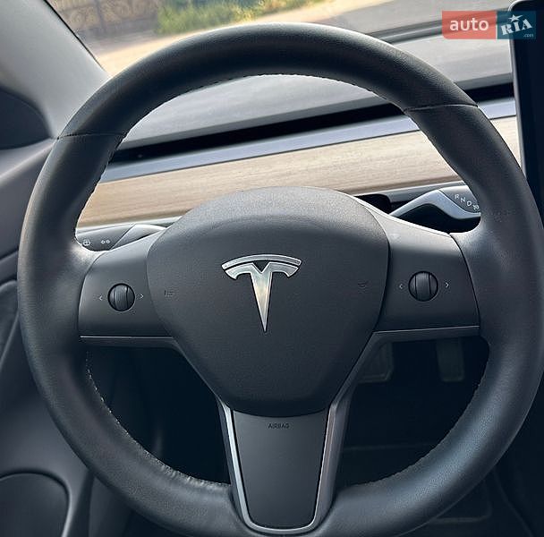 Седан Tesla Model 3 2019 в Львове фото 16 Седан Tesla Model 3 2019 в Львове