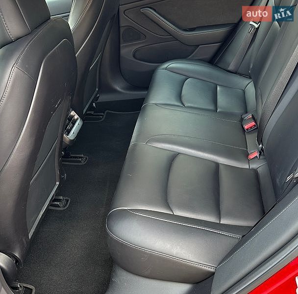 Седан Tesla Model 3 2019 в Львове фото 18 Седан Tesla Model 3 2019 в Львове