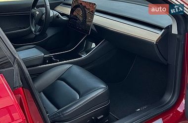 Седан Tesla Model 3 2019 в Львове фото 25 Седан Tesla Model 3 2019 в Львове