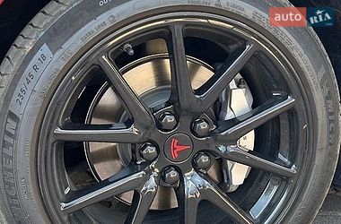 Седан Tesla Model 3 2019 в Львове фото 26 Седан Tesla Model 3 2019 в Львове