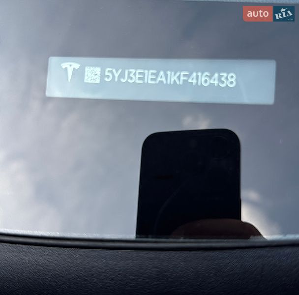 Седан Tesla Model 3 2019 в Львове фото 28 Седан Tesla Model 3 2019 в Львове