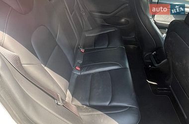 Седан Tesla Model 3 2021 в Киеве