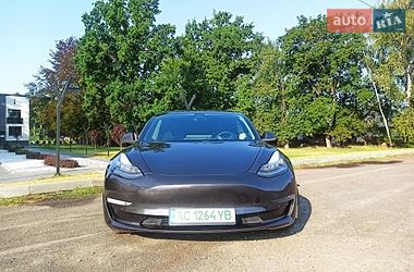 Седан Tesla Model 3 2019 в Ківерцях