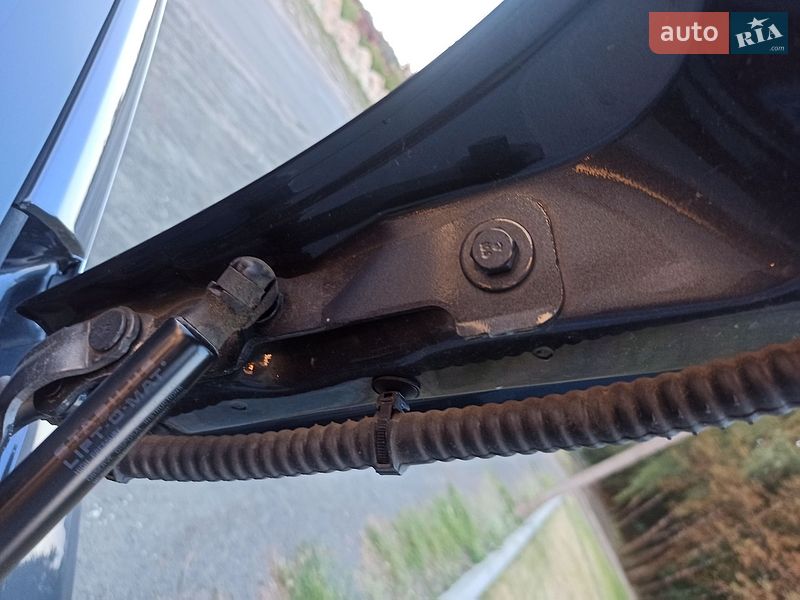 Седан Tesla Model 3 2019 в Ківерцях