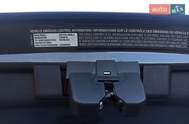 Седан Tesla Model 3 2019 в Ківерцях