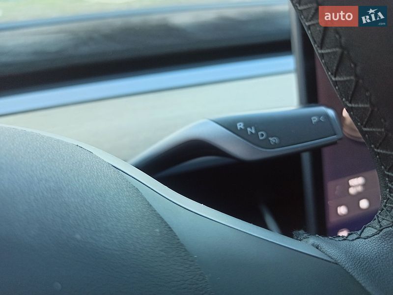 Седан Tesla Model 3 2019 в Ківерцях