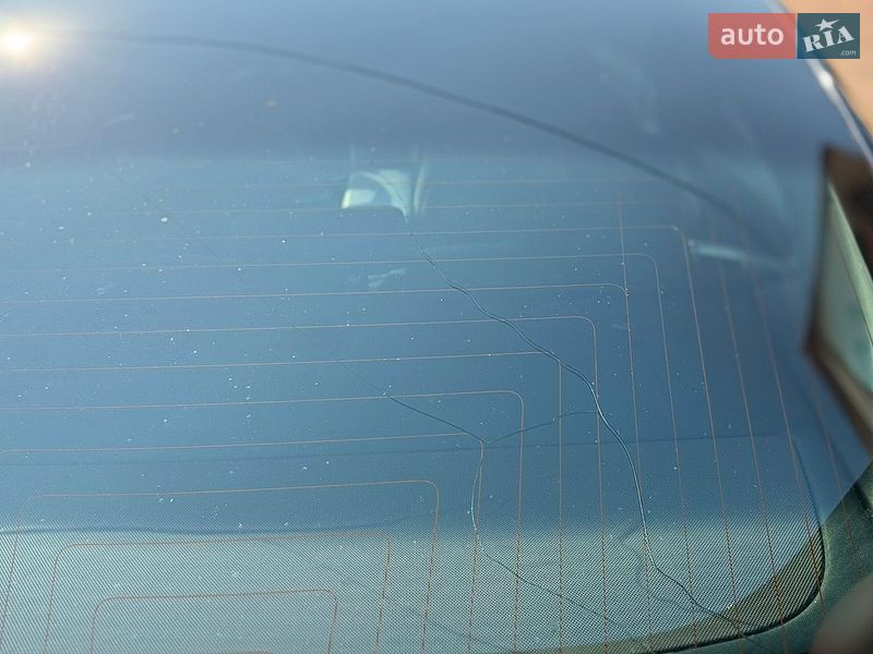 Седан Tesla Model 3 2019 в Новояворовске