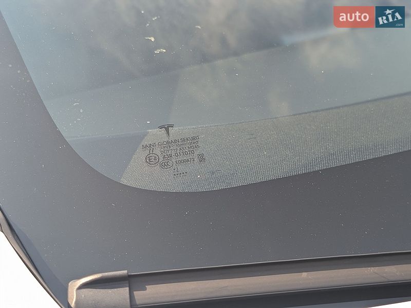 Седан Tesla Model 3 2021 в Ивано-Франковске