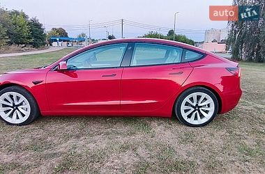 Седан Tesla Model 3 2022 в Полтаві