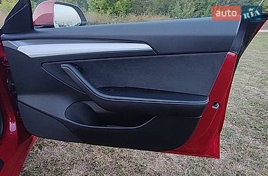Седан Tesla Model 3 2022 в Полтаві