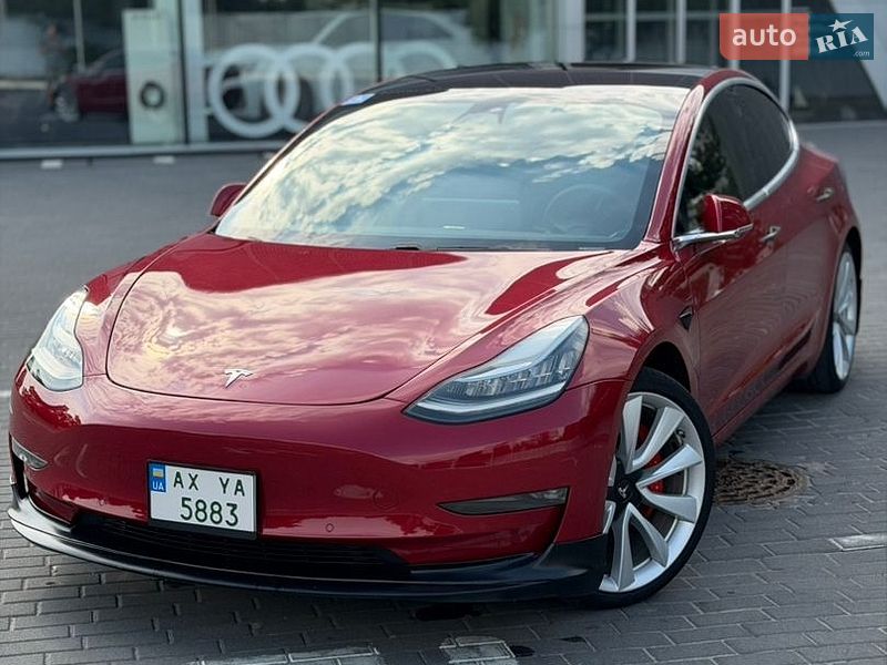 Седан Tesla Model 3 2018 в Харкові фото Седан Tesla Model 3 2018 в Харкові