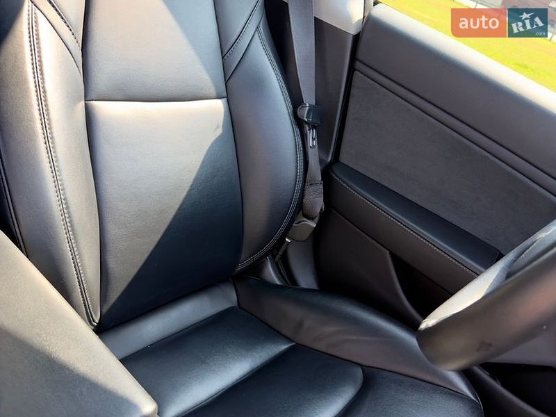 Седан Tesla Model 3 2019 в Киеве