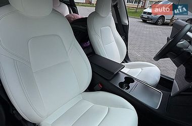 Седан Tesla Model 3 2021 в Києві