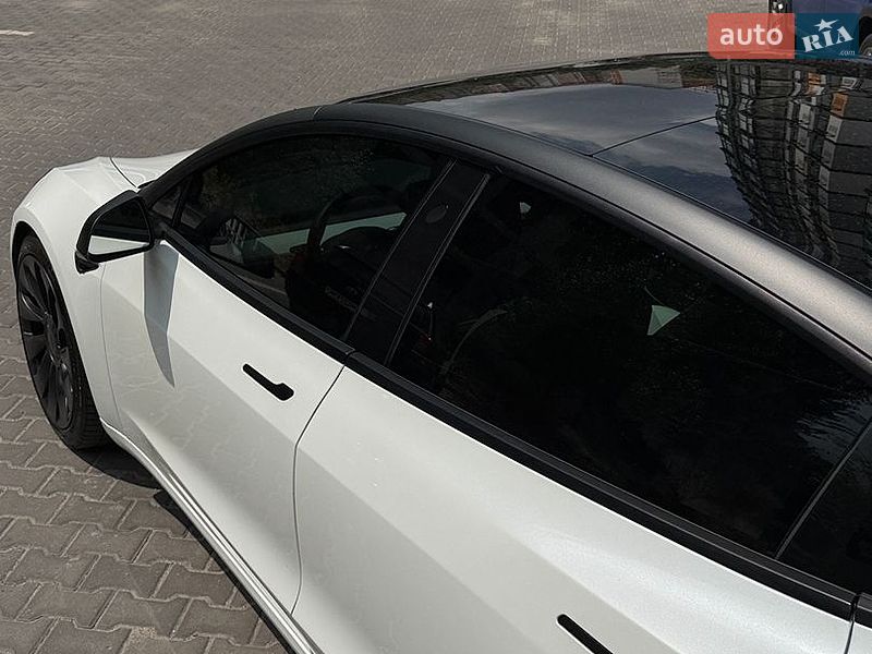 Седан Tesla Model 3 2021 в Києві