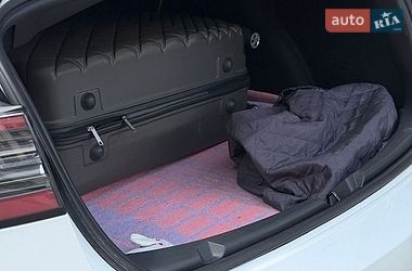 Седан Tesla Model 3 2021 в Киеве