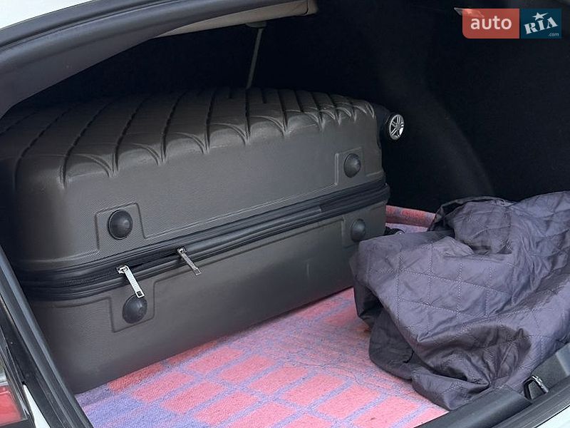 Седан Tesla Model 3 2021 в Києві