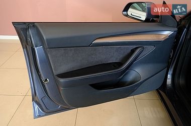 Седан Tesla Model 3 2023 в Одесі