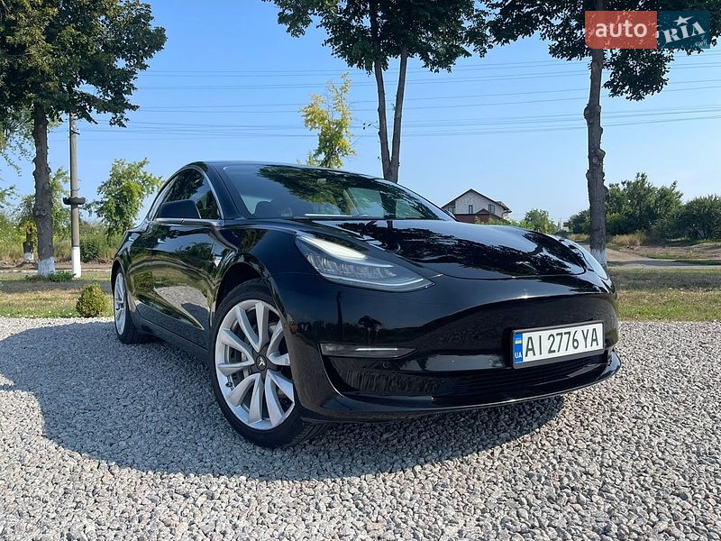 Седан Tesla Model 3 2018 в Переяславе