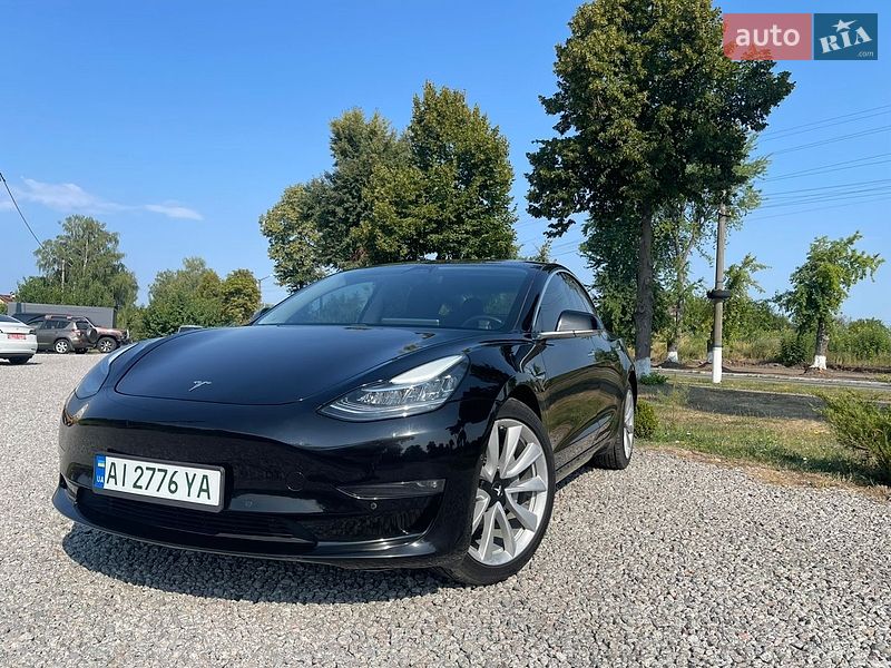 Седан Tesla Model 3 2018 в Переяславе