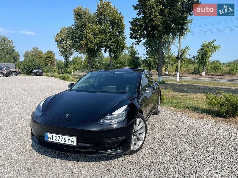 Седан Tesla Model 3 2018 в Переяславе