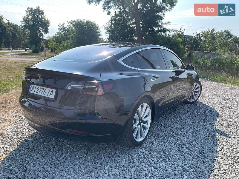Седан Tesla Model 3 2018 в Переяславе
