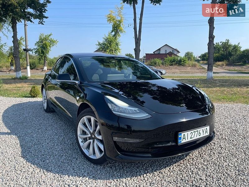 Седан Tesla Model 3 2018 в Переяславе