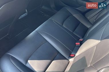 Седан Tesla Model 3 2018 в Переяславе
