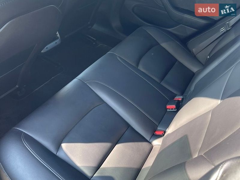 Седан Tesla Model 3 2018 в Переяславе