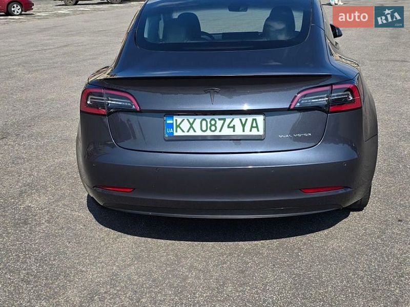 Седан Tesla Model 3 2022 в Харкові