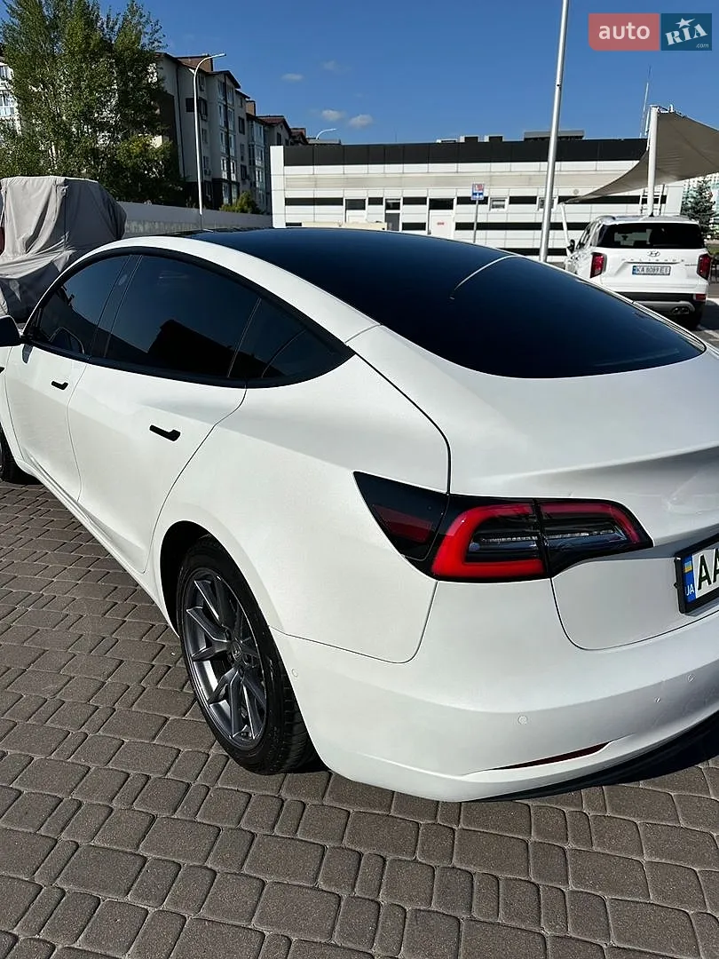 2022 Tesla Model 3 - мініатюра 9